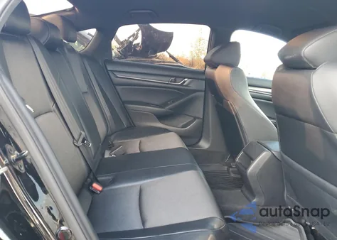 2018 Honda Accord Sport z USA, uszkodzony, nr VIN 1HGCV1F30JA069600